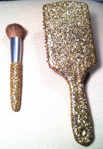 HOW TO: Add Glitter To Anything Without It Falling Off